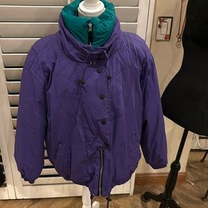 Obermeyer ski jacket. Zipper and snap closure.